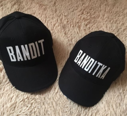 Бейсболки парные Bandit Banditka