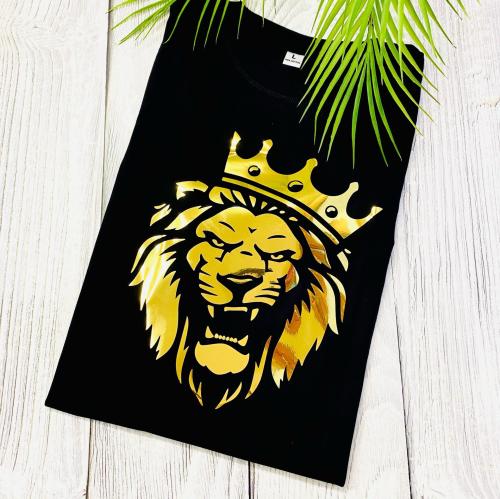 Изображение Футболка мужская Лев с короной, глянцевое золото