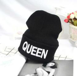 Черная женская шапка бини Queen